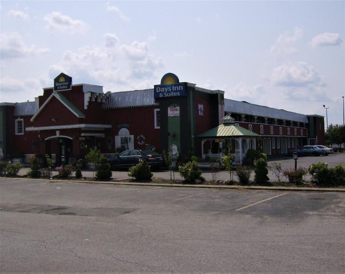 เดย์ อินน์ แอนด์ สวีท บาย วินด์แฮม แตร์ โอต Terre Haute ภายนอก รูปภาพ